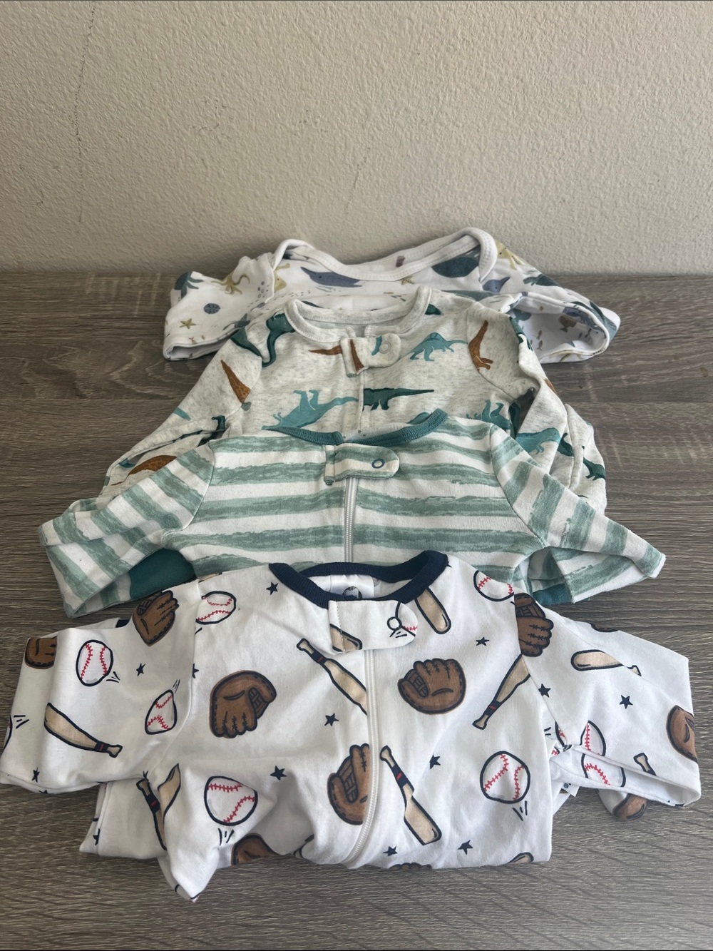 Baby Boys 3-6 Months Zip Up Sleeper Pajamas Lot of 4 Baseball Dinosaur